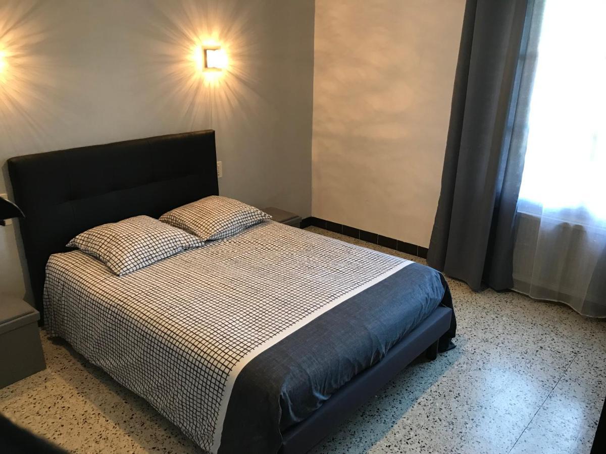 Appartement Tout Confort Avec Parking Fermé Arlés Exterior foto