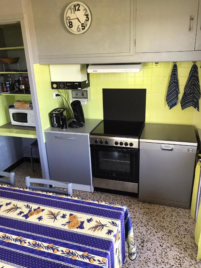 Appartement Tout Confort Avec Parking Fermé Arlés Exterior foto