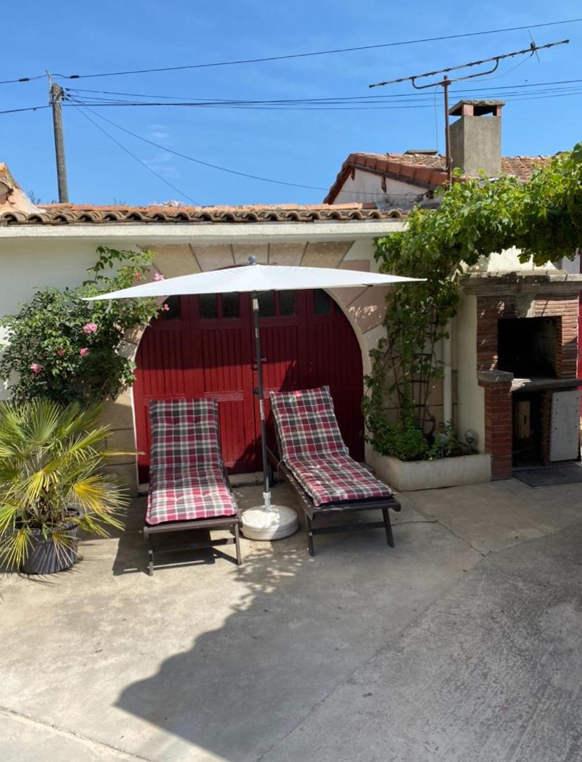 Appartement Tout Confort Avec Parking Fermé Arlés Exterior foto